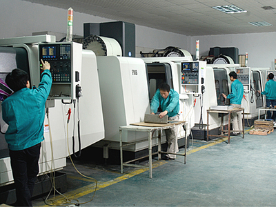 東莞市石排龍泰五金加工店 專注玩具禮品塑膠模具制造，品質與服務的雙重保障